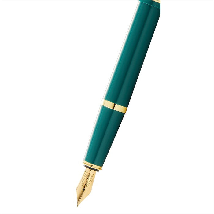 Cross Bailey Light Polished Green Resin and Gold Tone Fountain Pen - Medium